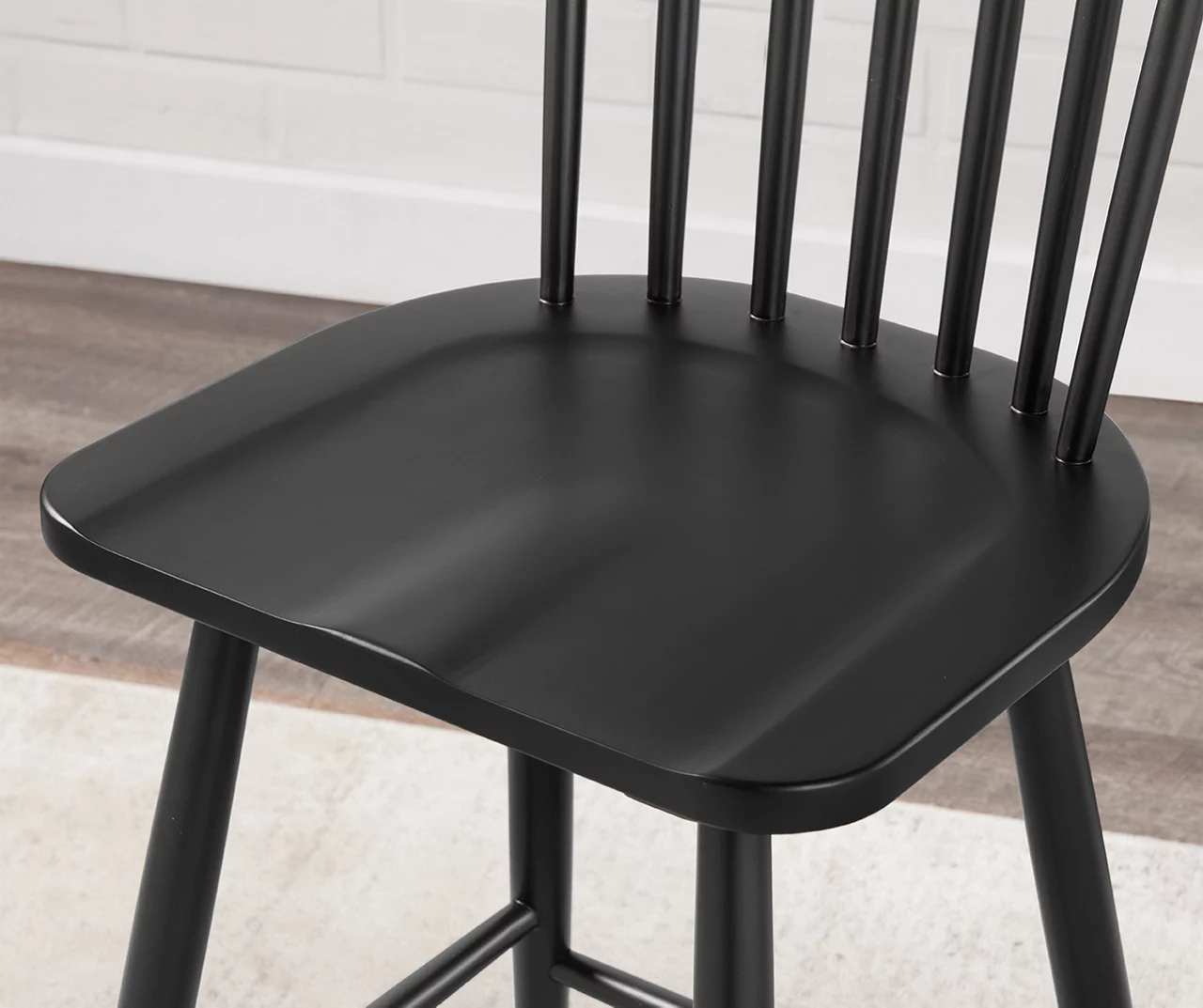 Heirlooms Windsor Counter Chairs, 2-Pack 6 Heirlooms Windsor Counter Chairs, 2-Pack - Image 4