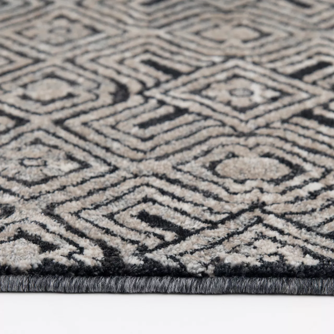 Colin Dark Blue & Whitecap Geometric Area Rug, (5' X 7') 6 Colin Dark Blue & Whitecap Geometric Area Rug, (5' X 7') - Image 4